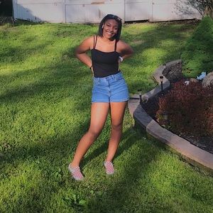 Meet your Posher, Savannah